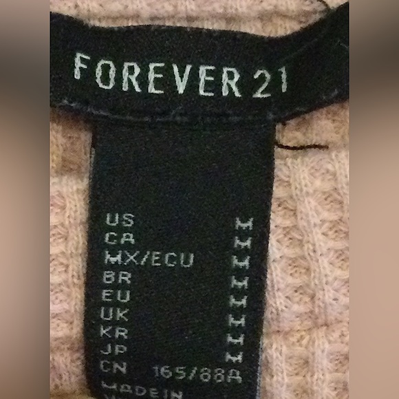 Forever 21 Cropped Sweater. size M - Picture 3 of 3